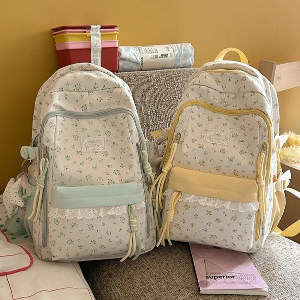 Cute Lace Decor Floral Print Backpack Large Capacity Ultra Lightweight Bookbag Fresh Aesthetic Star Pendant School Bag Shopping