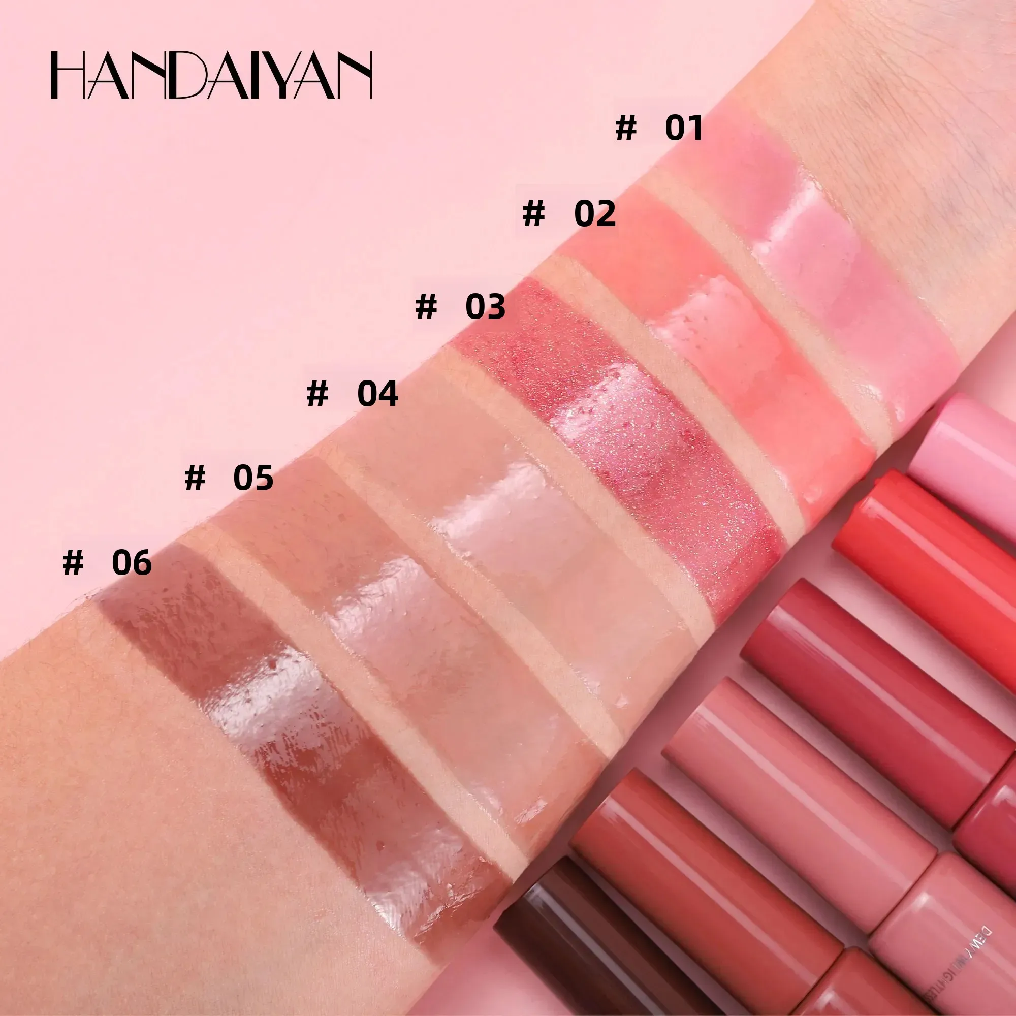 ลิปกลอสเนื้อฉ่ำวาว ช่วยบำรุงริมฝีปากให้ชุ่มชื้น พร้อมประกายมุก ช่วยลดเลือนริ้วรอยริมฝีปาก ลดความแห้งกร้าน ลิปสติกเนื้อเหลว