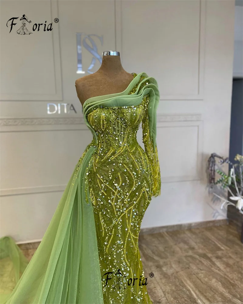 Elegant Dubai Green Formal Occasion Dress with Side Train Beading Long Sleeve Wedding Party Dresses Evening Award Ceremony Gown