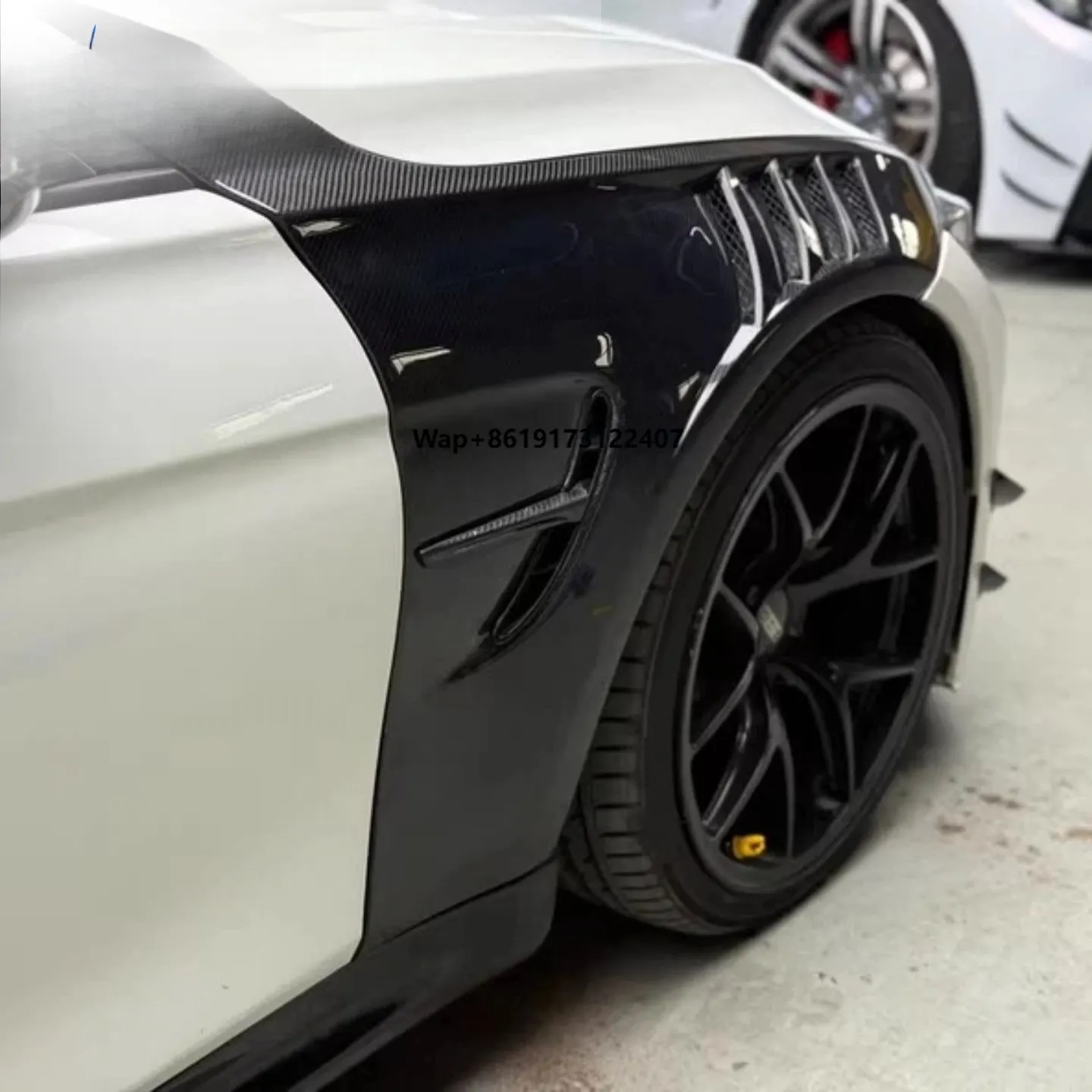 

2014-2019 for M3 F80 AR Style Carbon Fiber Fender Body Kit Bumper Front Fender With Hole Replacement