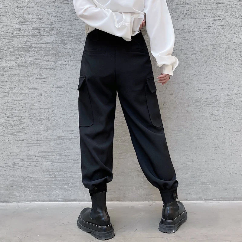 

Autumn 2022 Solid Color Bagging Button Toe Binding Design Men's Casual Cargo Pants Black Casual Loose Trousers 2Y2217