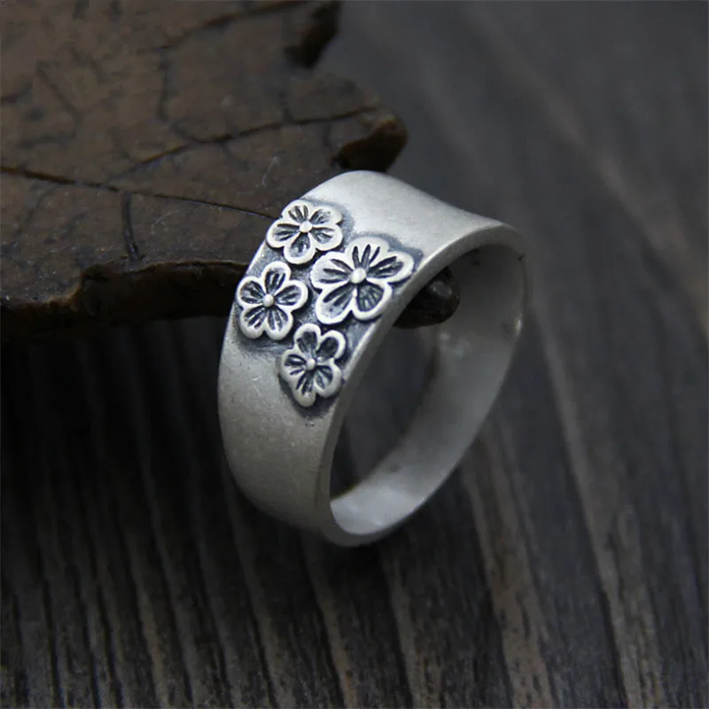 

Uglyless Pretty Handmade Plum Blossom Rings for Women Elegant Delicate Flowers Ring Thai Silver Floral Jewelry 990 Silver Bijoux