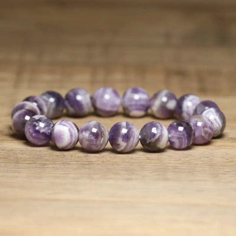 ​ ​ Bracelet en cristal d'améthyste veineuse brumeuse, bijoux minéraux naturels réglables sans chaîne, vibrations harmonisantes pour une grâce féminine ​