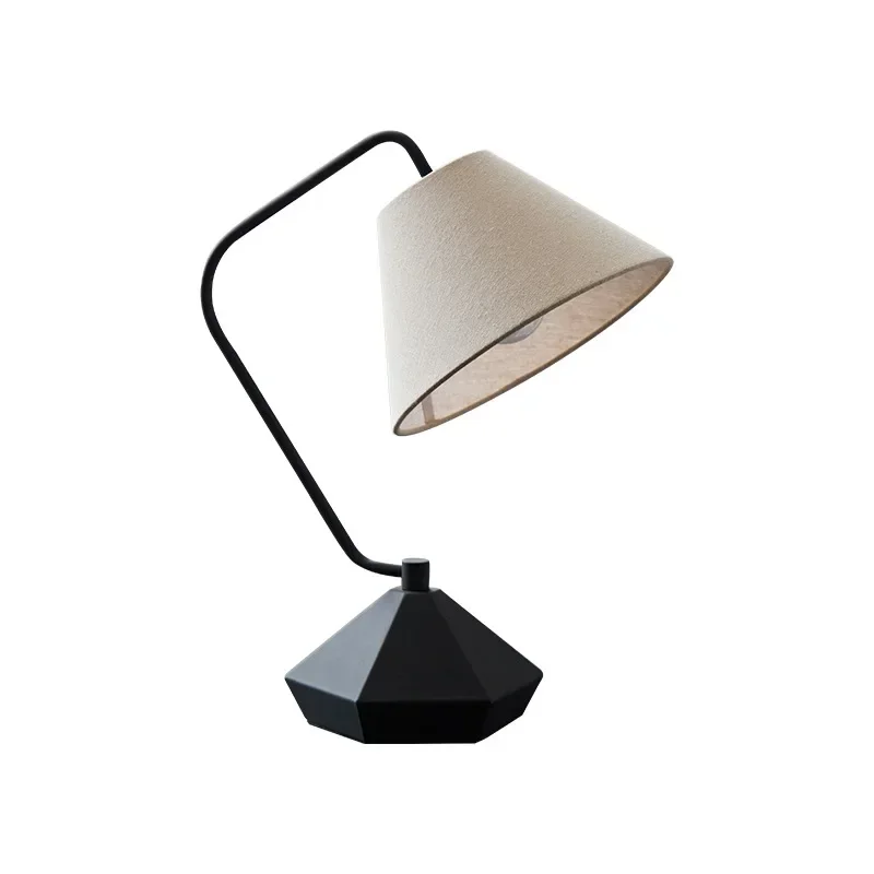 Design medieval decorative desk lamp French retro handmade hotel room eye protection reading bedroom bedside