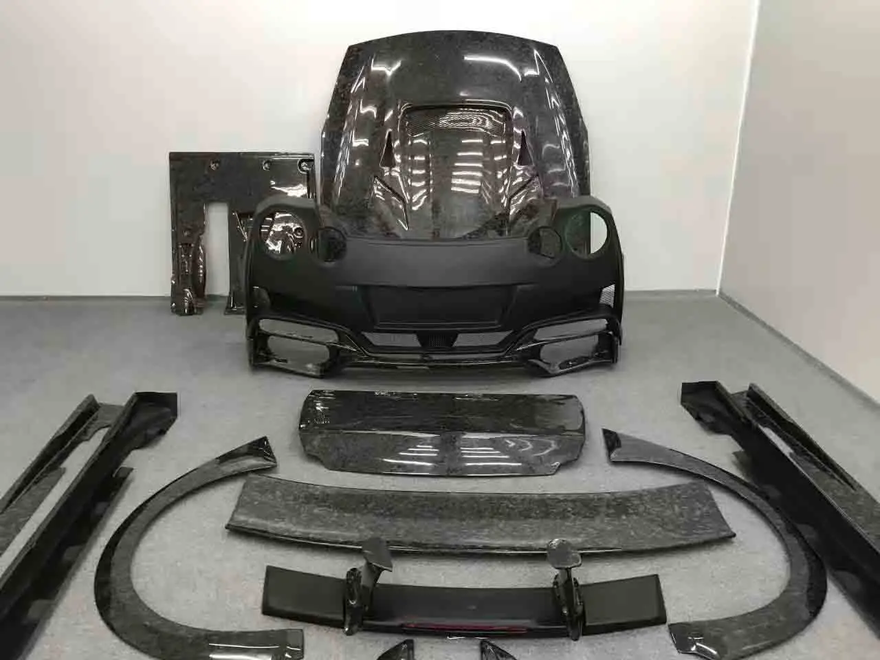 Va-ris نمط سيارة FRP مصدات الكربون الحقيقي محرك هود التنانير الجانبية الناشر طقم الجسم ل GTR R35 الإعداد المثالي #4