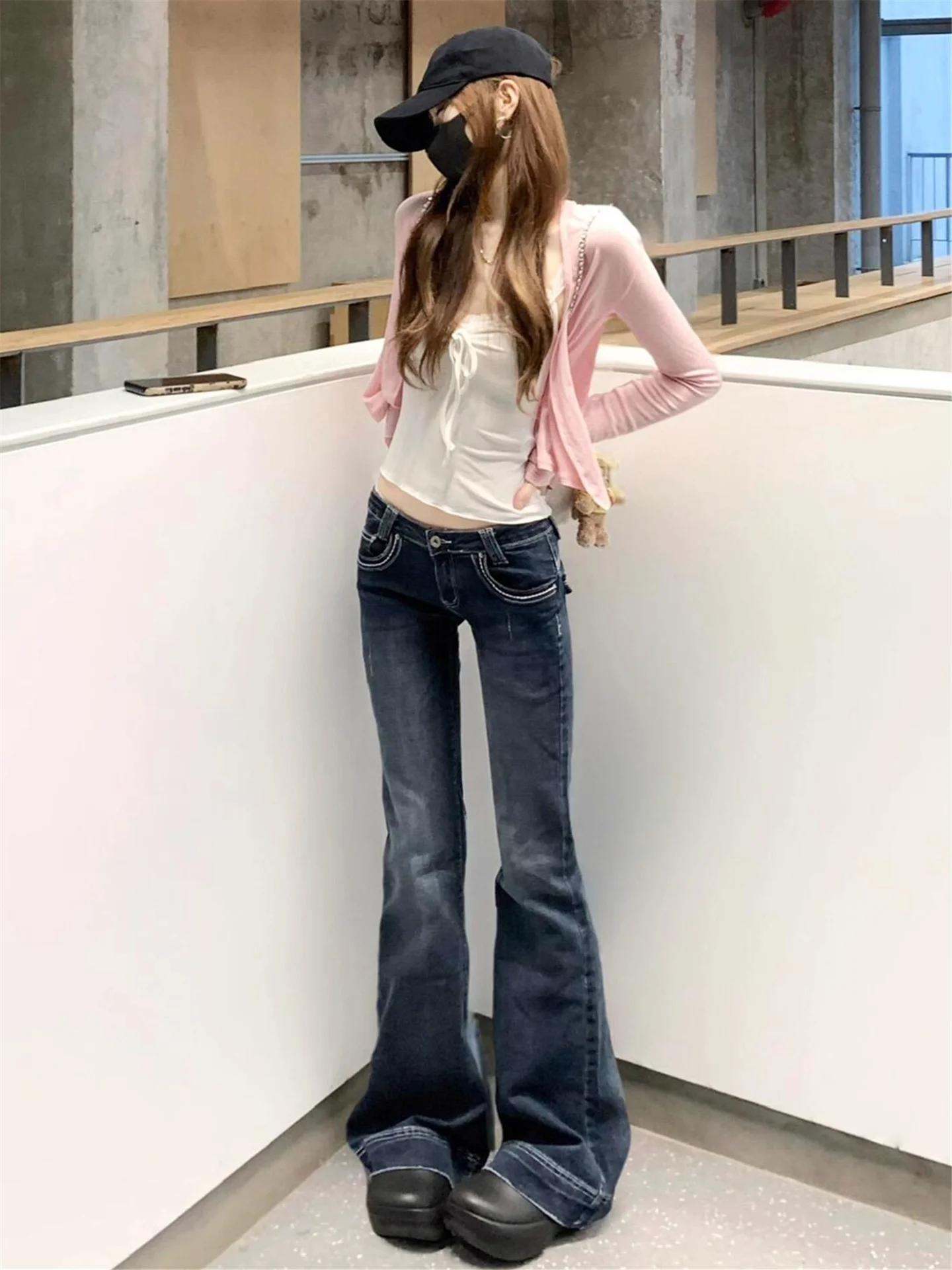 

Ретро джинсы-клеш темно-синего цвета с низкой посадкой, женские, весенне-осенние, облегающие, длинные, в пол, на высоком каблуке