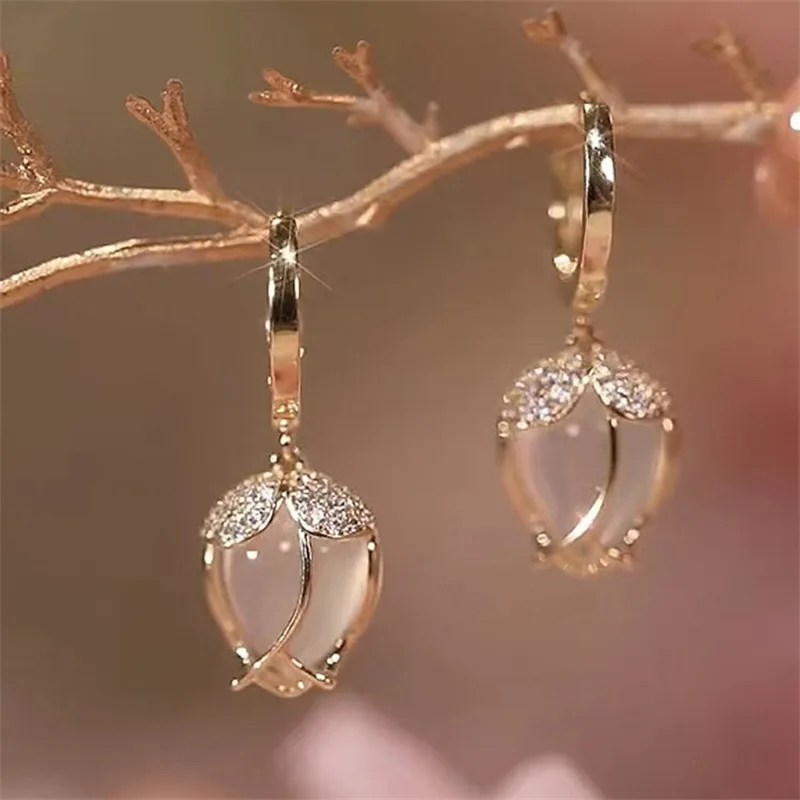 Korean Fashion Elegant Shiny Crystal Earrings For Women Cat Eye Stone Earrings 2024 Trendy Luxury Vintage Jewelry Party Gifts