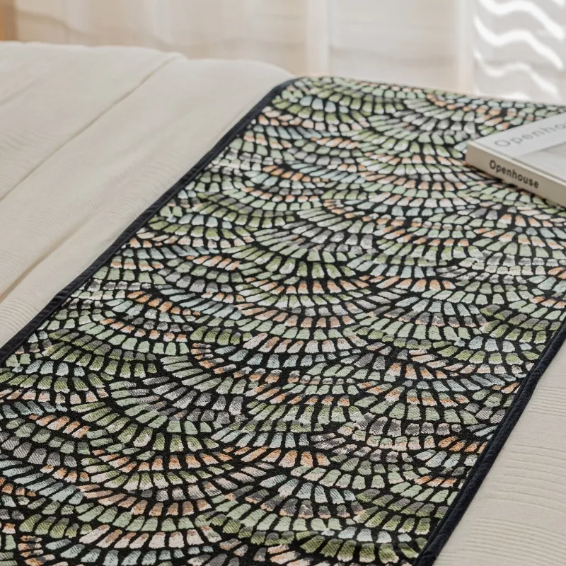 High-End Vintage Green Forest Jacquard Bed Scarf Modern Retro Luxury Bed Runner High Quality Texture Bedend Towel Pillowcase