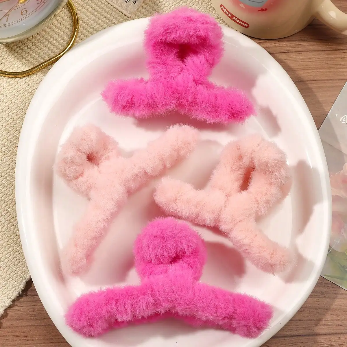 4 Uds. Pinzas en forma de garra para el pelo de tiburón peludo rosa para mujer, accesorios para el cabello de moda de sujeción fuerte para cabello fino y grueso, regalo del Día de San Valentín