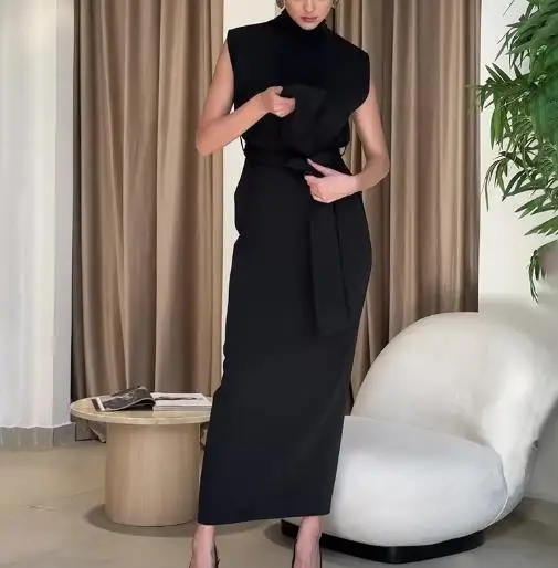 فستان عصري برقبة دائرية بدون أكمام وسحاب بقصة ضيقة للسيدات في الصيف، فستان أنيق وراقي بدون أكمام