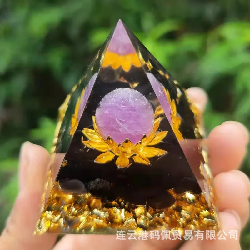 

Creative Glass Pyramid Desk Decoration Tools Birthday Gift Glass Arts