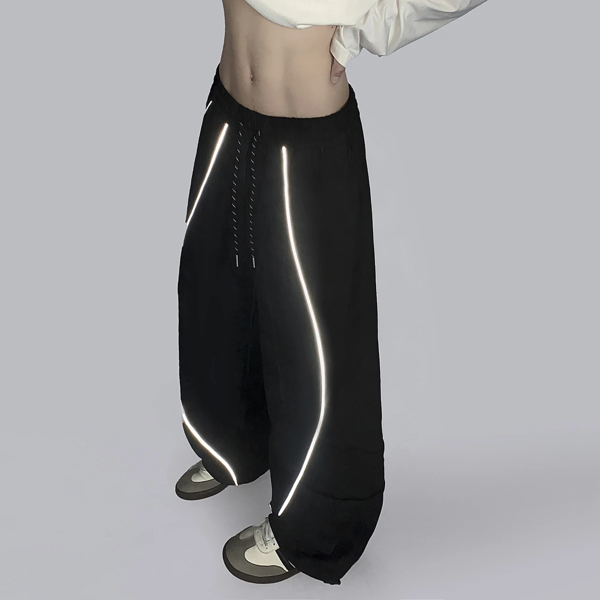 

Streetwear Patchwork Reflective Stripe Wide - Leg Slash Straight Leg Sweatpants, Oversized Fit (M - 5XL)