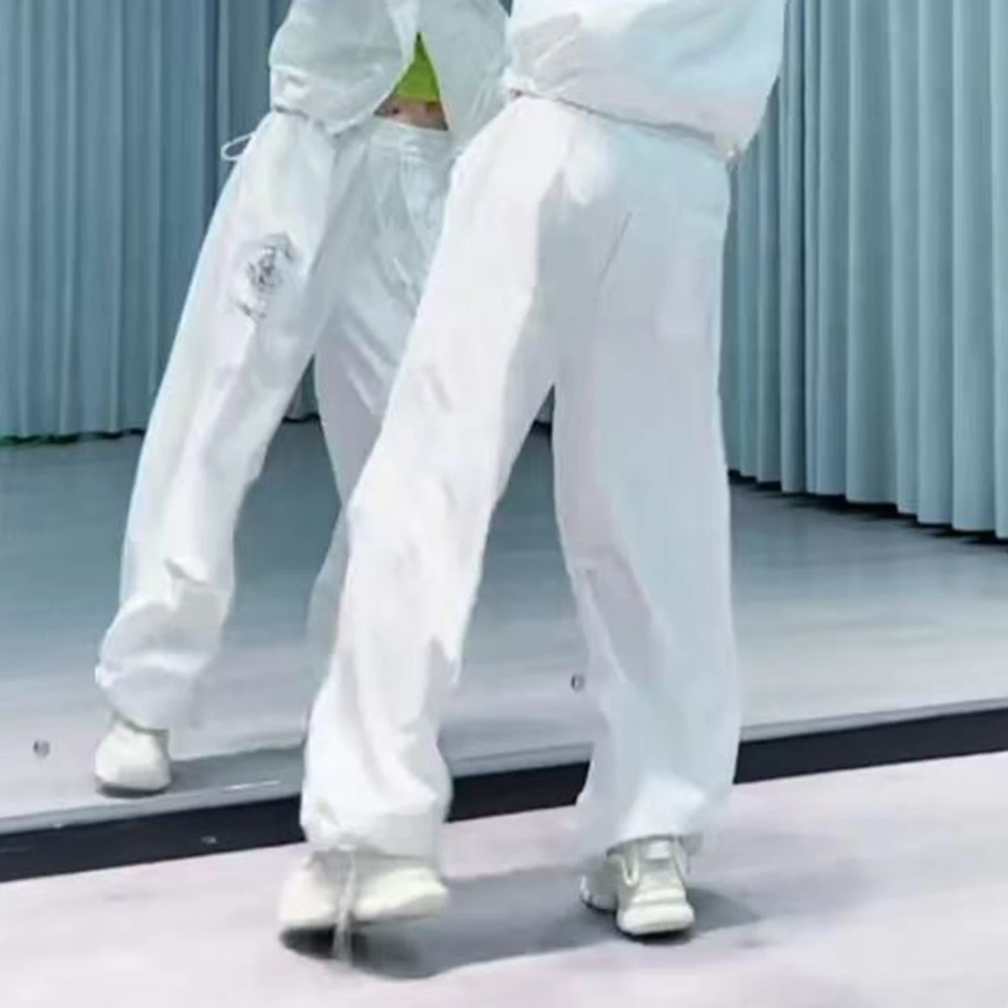 pantalones-casuales-de-baile-para-mujer-holgados-a-la-moda-blancos-deportivos-de-pierna-recta-anchos-de-chandal-pantalones-largos-de-baile-a-la-moda