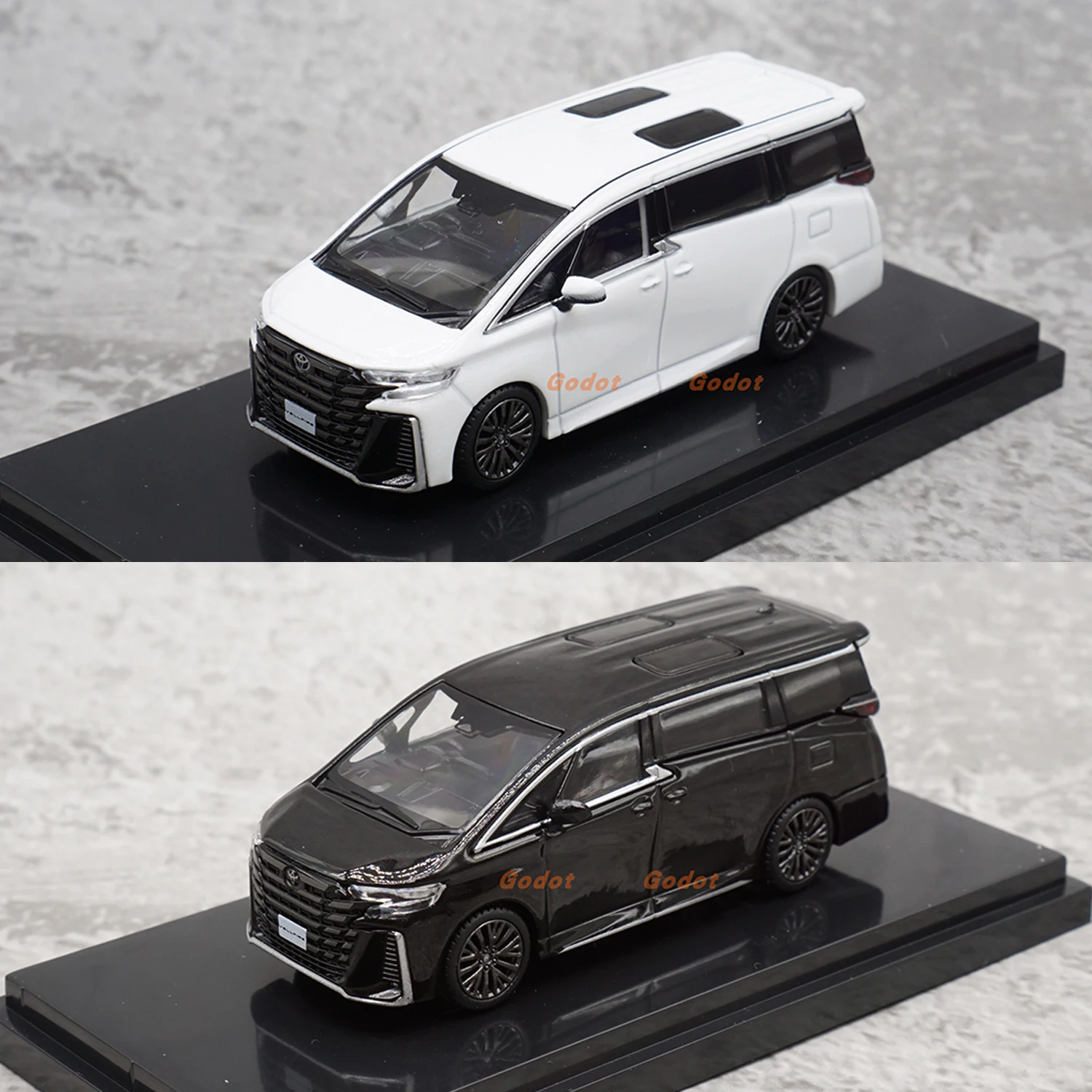 1:64 Scale Diecast Alloy Toyota Vellfire MPV Business Vehicle Toys Cars Model Classics Nostalgia Adult Gifts Souvenir Display