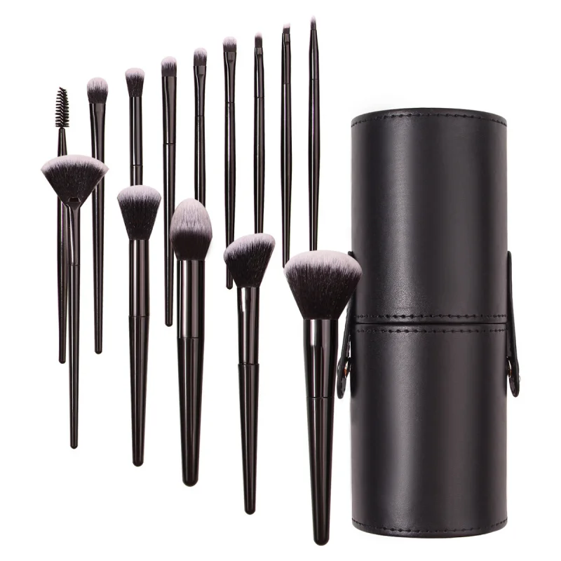 

High-quality makeup14A full set of soft-bristled makeup brushes professional makeup application