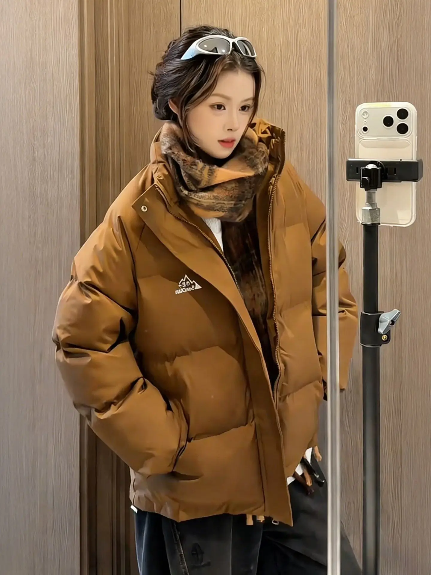 

Мужская коричневая зимняя куртка-пуховик в американском ретро-стиле, модная брендовая, с высококачественной вышивкой, утепленная, модель «Thiened Bread Sle Coat»