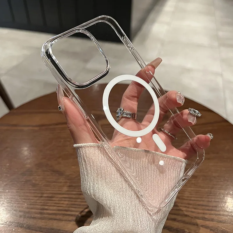 حافظة لهاتف آيفون 16 برو ماكس ذهبية شفافة Magsafe فاخرة رفيعة من البولي كربونات غطاء شحن لاسلكي لهاتف آيفون 12 13 14 15 برو ماكس 16 بلس