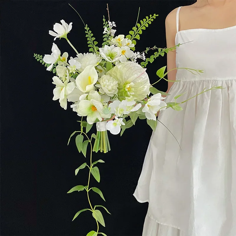 White simulated hand bouquet Mori advanced sense certificate wedding photo photography props studio wedding bride bouquet