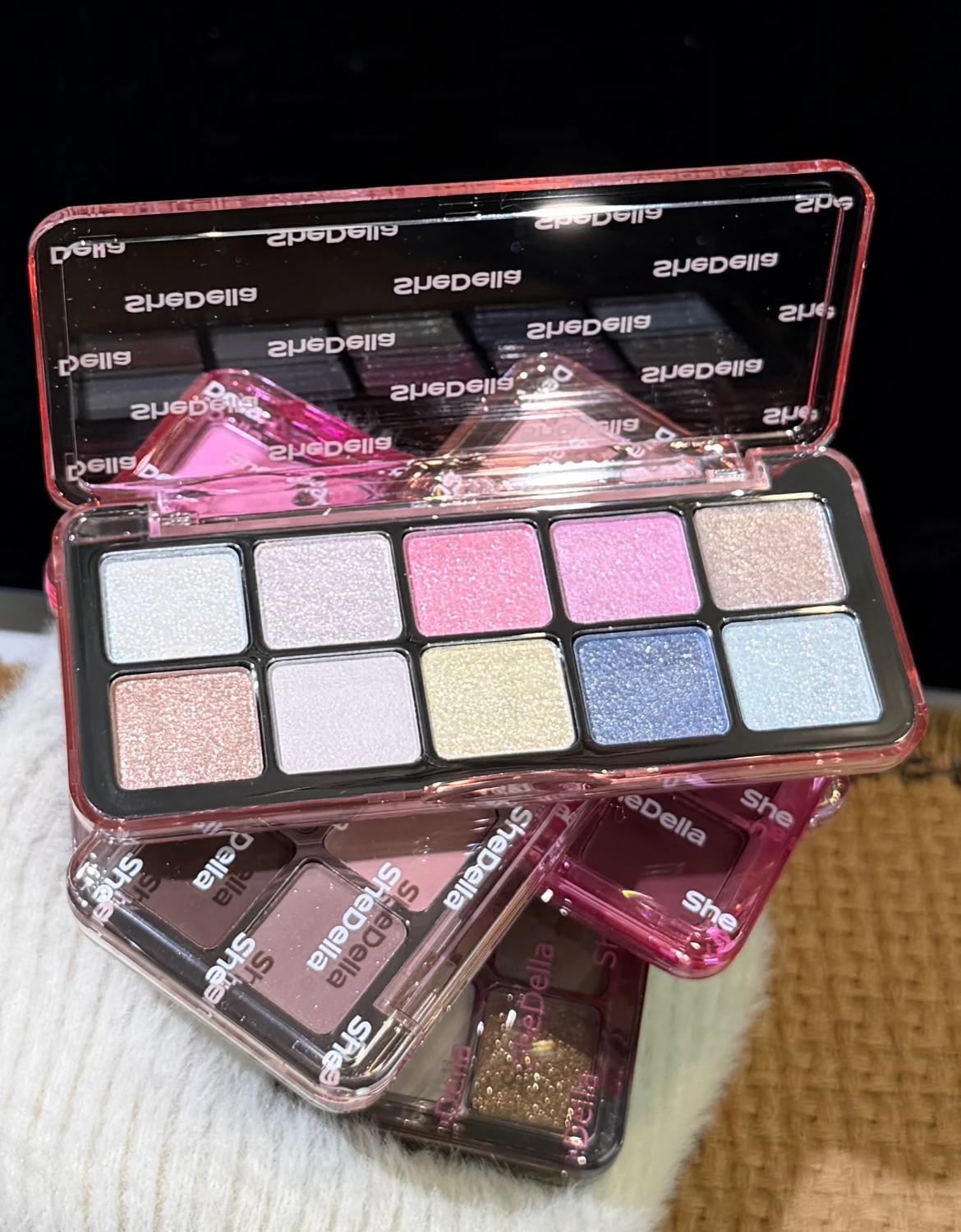 

Палитра теней для век SHEDELLA, 10 цветов, портативная, розовая, матовая, с шиммером и блестками, стойкие, с жемчужным сиянием, для макияжа глаз