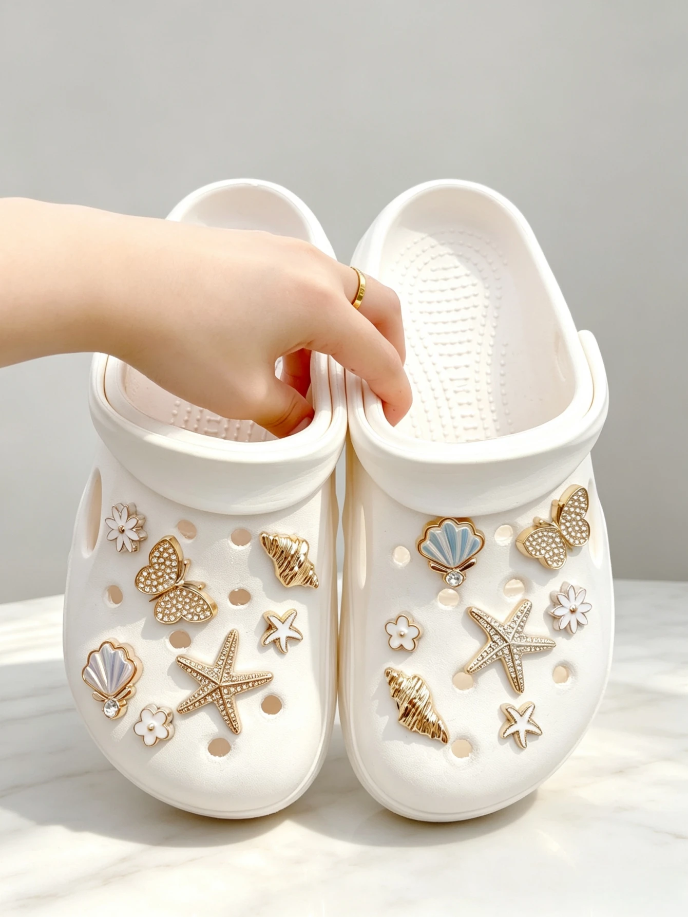 14-piece shoe decoration DIY casual shoe decoration - An interesting and versatile way to personalize your footwear