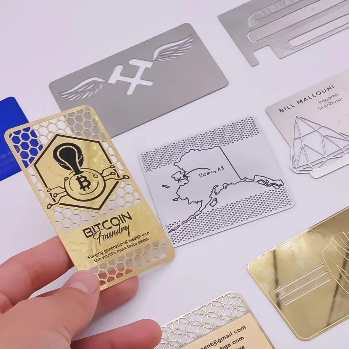 

Name Card Printing Wholesale Customized Printing Design Hollow Out Gold Plated Metal Color Business Card