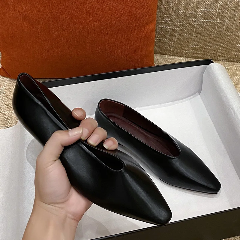2026 New Lady Square Toe Flat Shoes Flats Female V Cut Designer Footwear Spring Autumn Casual Girl Flat Vintage Shoes Ladies