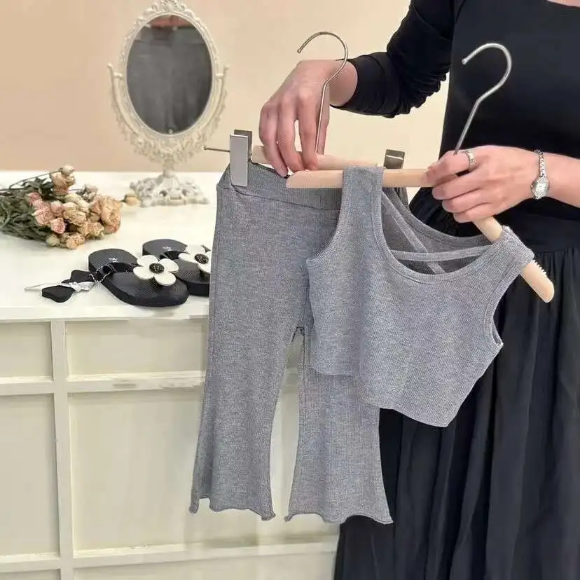 

New Girls 2 Pcs Clothing Set Kids Suits Children Clothes Sets Baby Outfits Summer 24-107