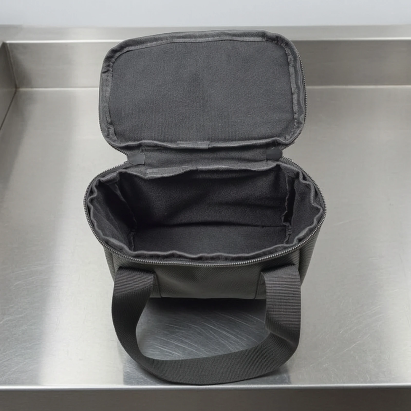 Padded Storage Bag with Fleece Sporty Compact Zippered Equipment Carry Case for Outdoor Use, Field Work