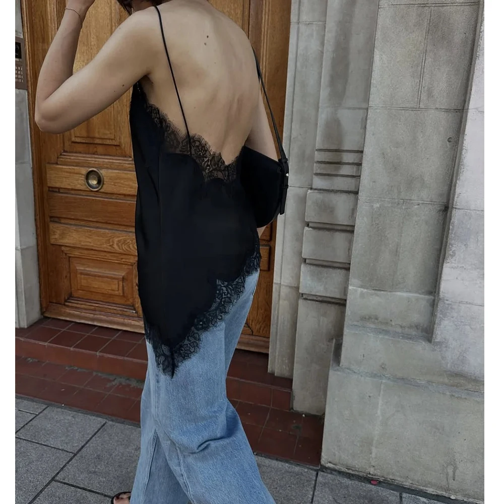 قطع علوية نسائية مثيرة من الساتان والدانتيل ملابس علوية من الحرير برقبة على شكل V وحزام سباغيتي Y2k Coquette قمصان فضفاضة للخروج ملابس الشارع #4