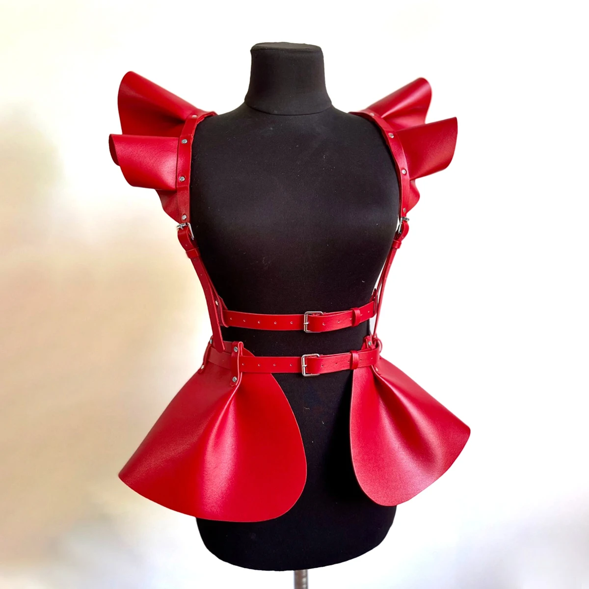 

Fashion Ruffle Suit, Faux Leather Dress with Shoulder Trim, Fashion Accessories, Women's Belt with Shoulder Trim Faux Leather Dr