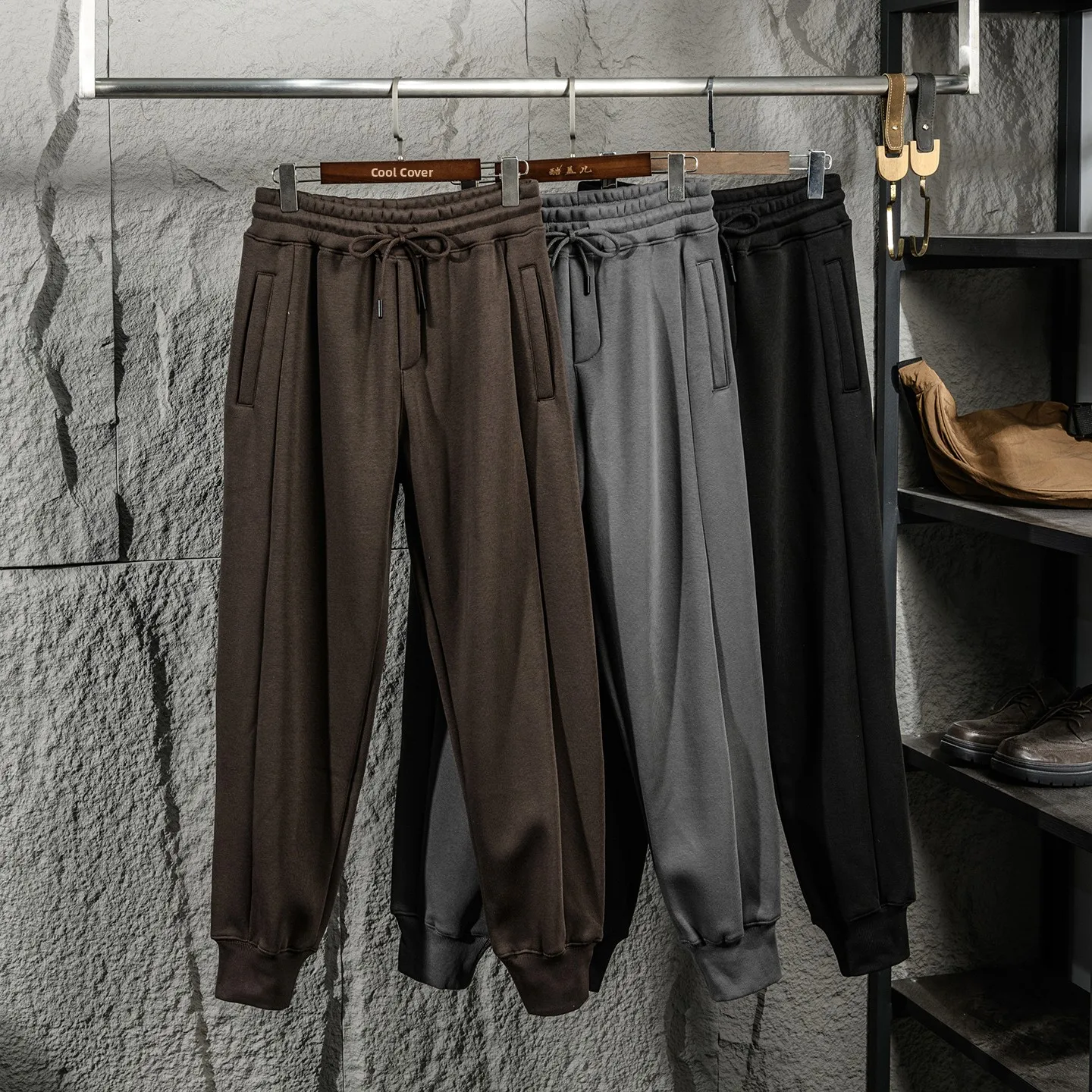

Men's Casual Thickened Fleece Lined Long Pants Autumn Winter Slim Fit Cotton Polyester Blend Comfortable Straight Leg Trousers