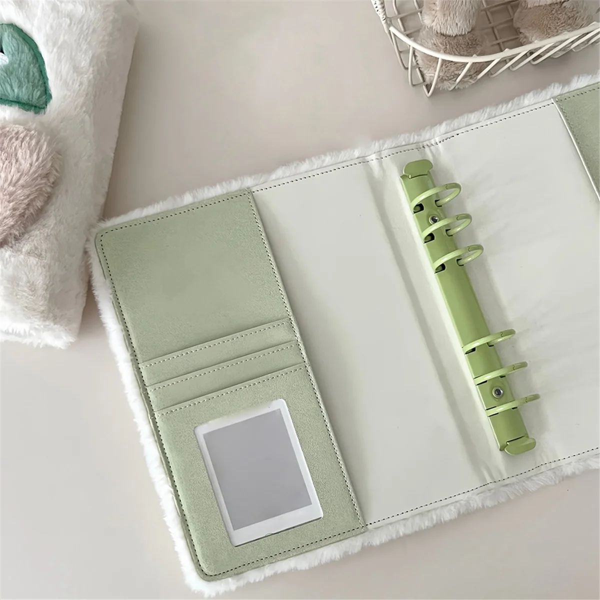 A2-Cartoon Plush Binder، حامل بطاقة الصور، ألبوم الصور المعبود، بطاقات الصور جمع كتاب ألبومات الصور القرطاسية Kawaii