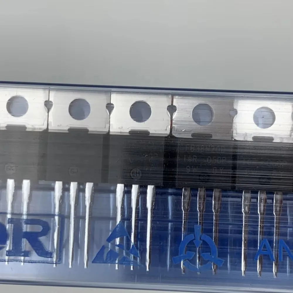 IRFB38N20DPBF IC MOSFET IRFB38N 200 V 44 A 54 mOhm 60 nC MOSFET TO-220-3