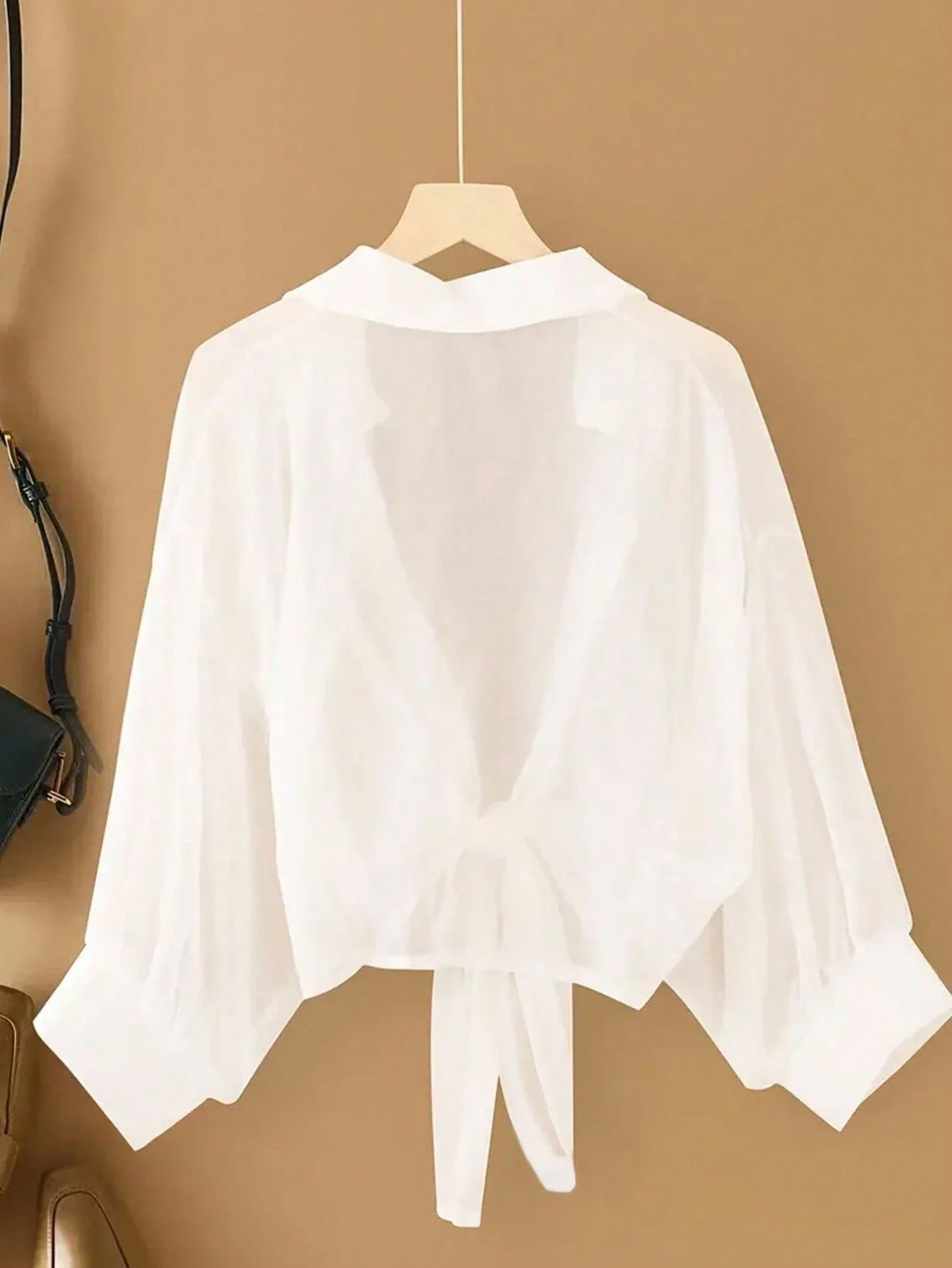 

Bat Wing Cropped Casual Chiffon Solid Color Shirt