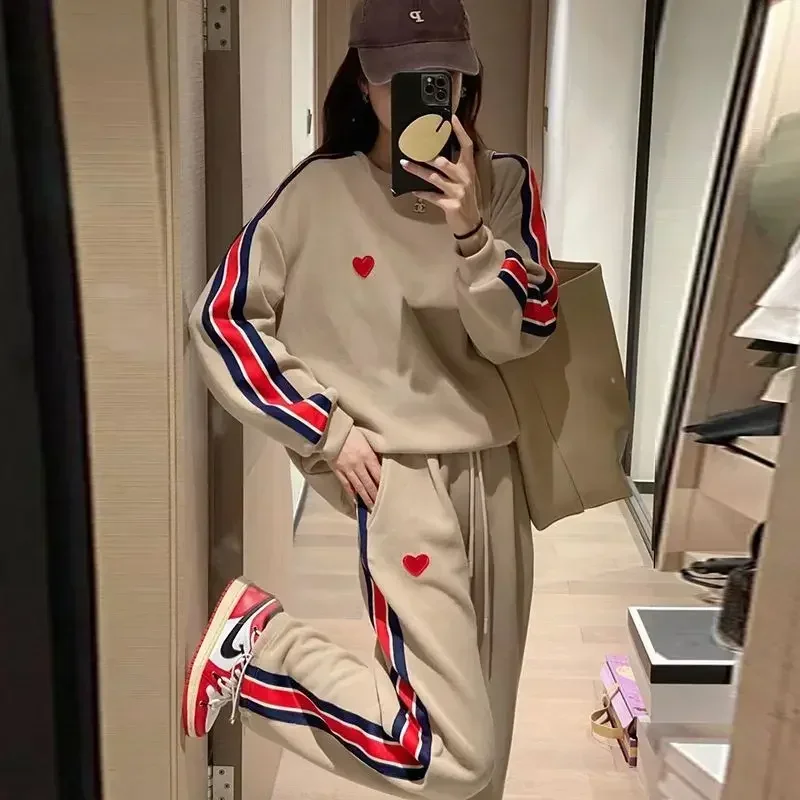 

Plump Girls Extra Large Size 150.00kg Embroidered Love Sports Suit Women's Autumn European Goods Anti-Aging Casual Loose