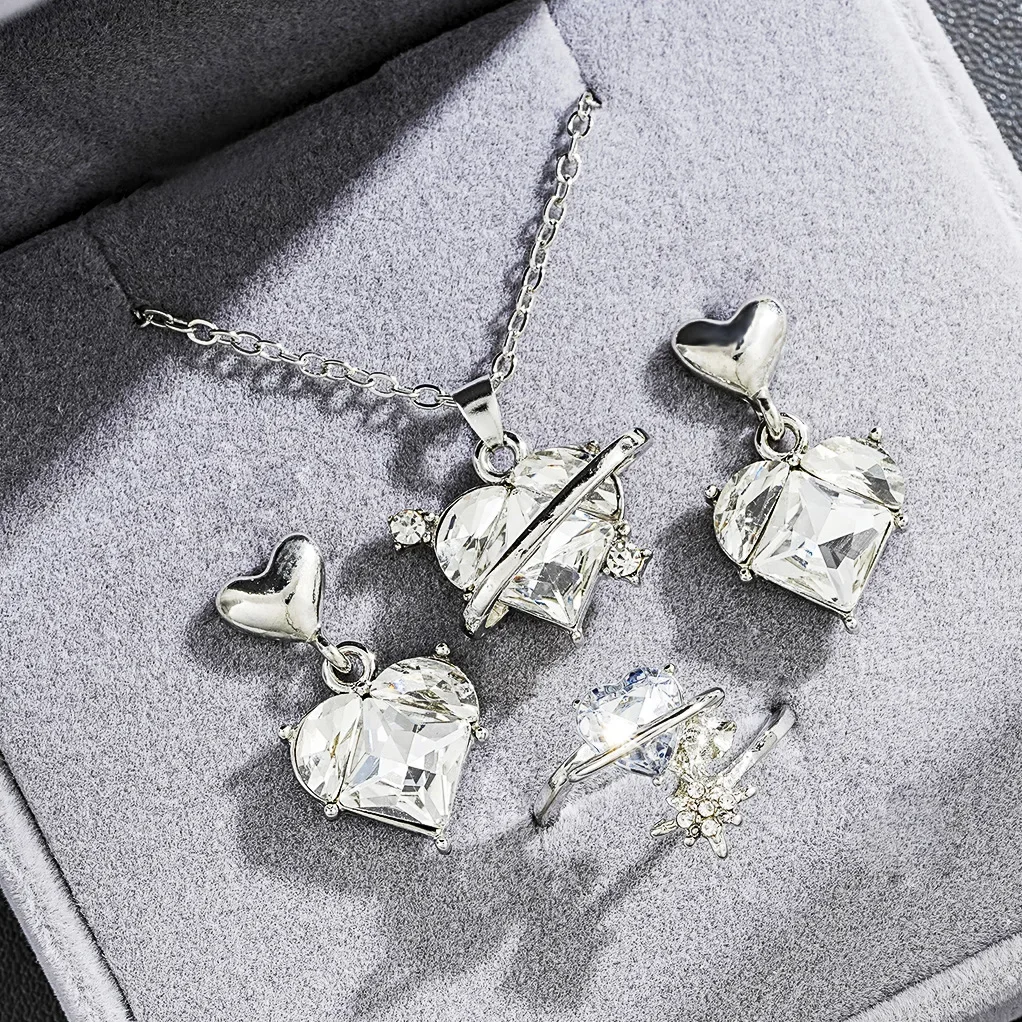 Korea New Hot Sale Peach Heart Cutting Pendant Earrings Necklace Rings Light Luxury Design Three-Piece Sets Trend Paty Jewerly