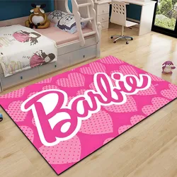 MINISO-Tapis à motif logo Barbie pour salon, chambre à coucher, chevet, HOFloor Polymères, Chambre de fille, Polymères non alds, Rose, Décor de chambre