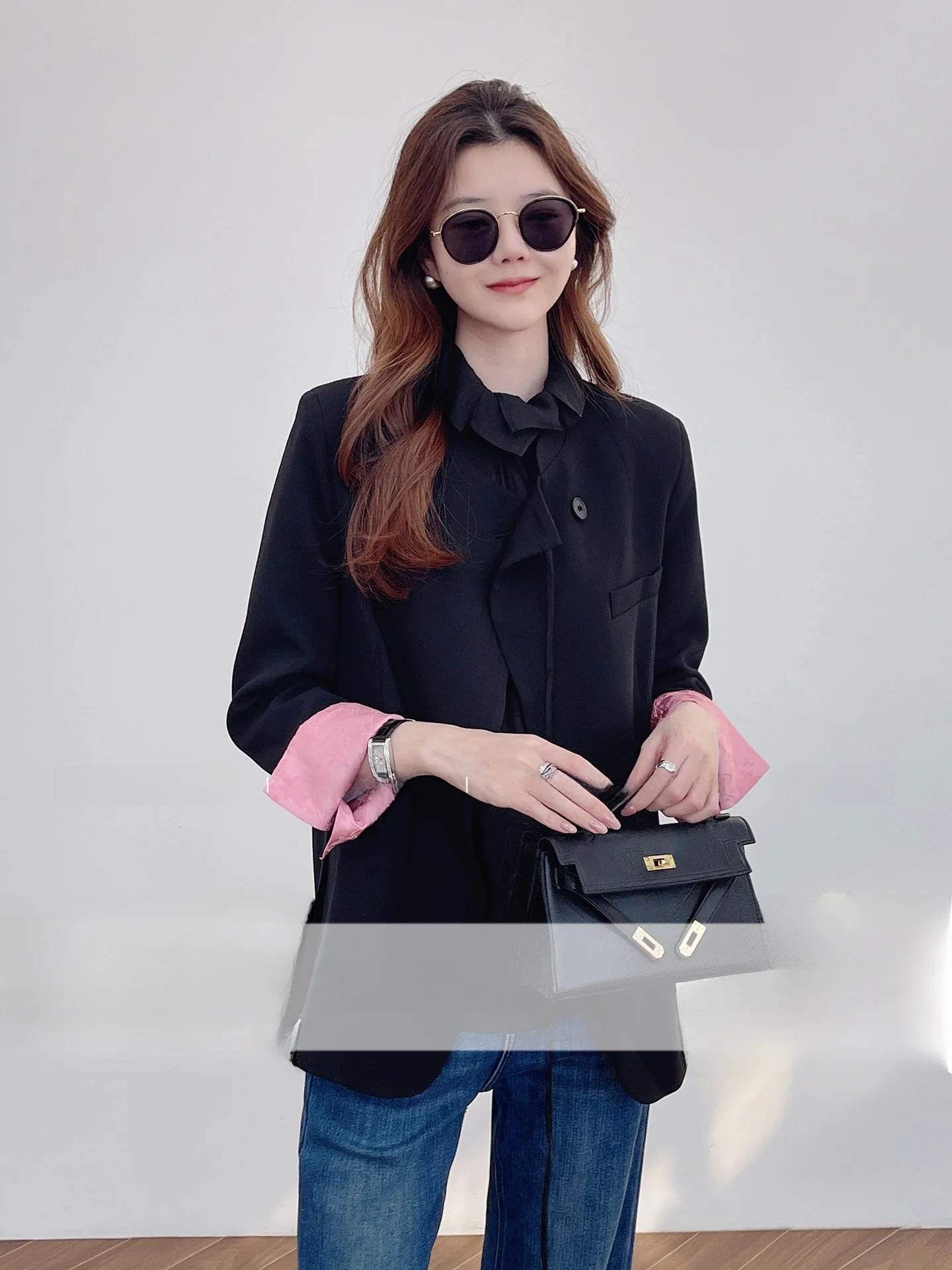 

Новый китайский женский костюм из ацетата с контрастной внутренней отделкой, премиум-класса, индивидуальный дизайн, модель для ранней весны