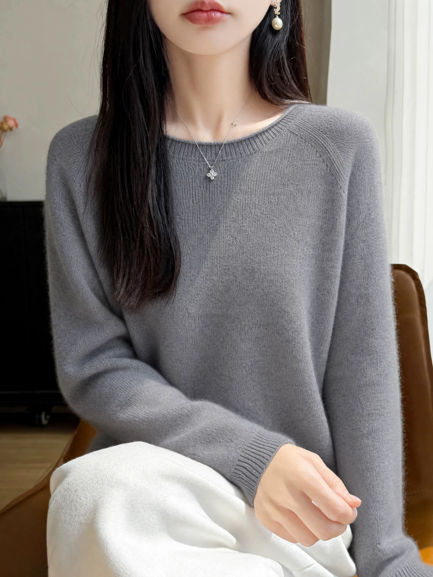 Elegant round Neck Soft Sweater Women's Basic Style Loose Slimming Autumn Winter Knitwear Base Layer Shirt Commute Inner Wear