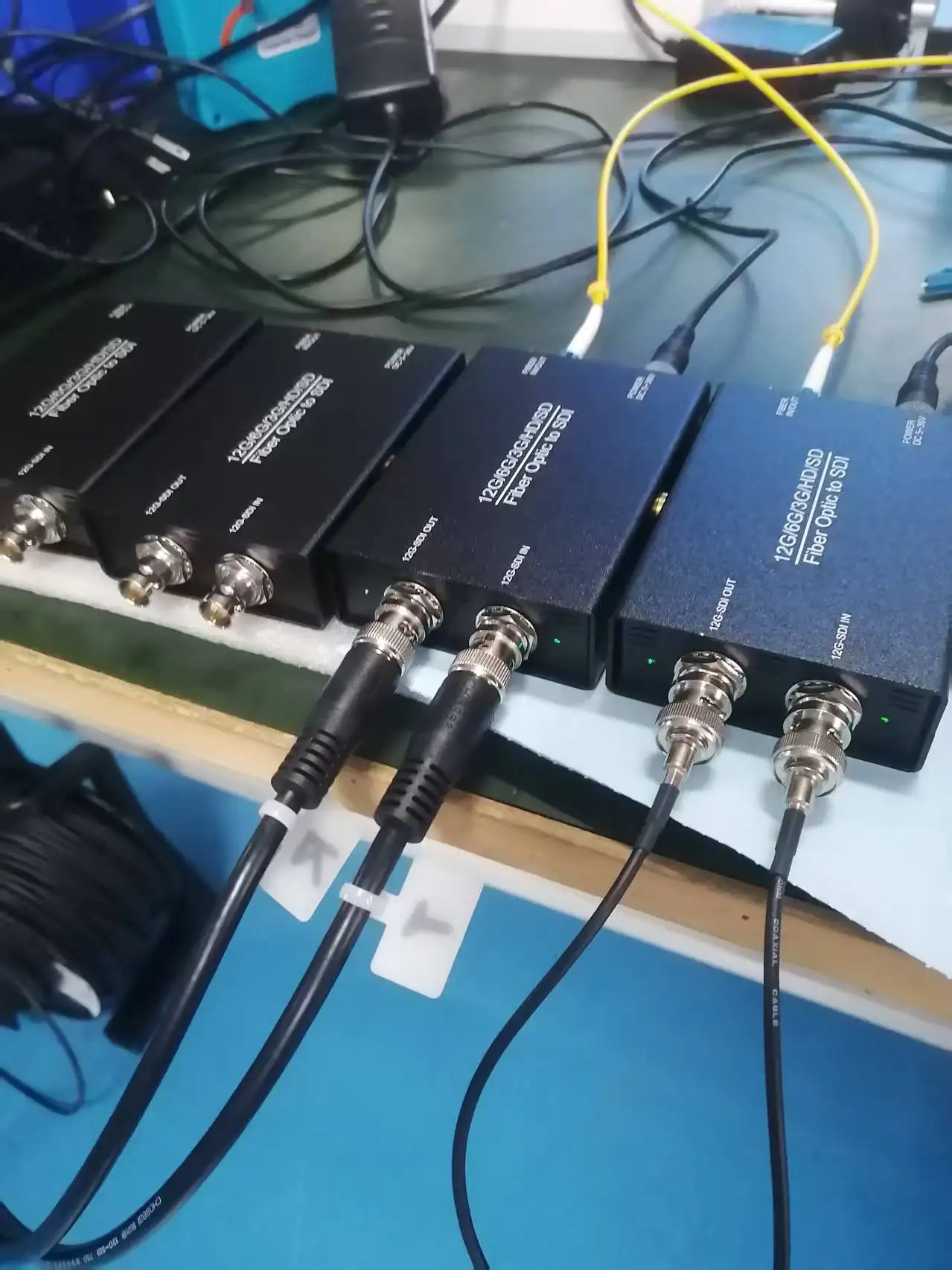 

1 Channel 12G SDI IN + 1 Channel 12G SDI OUT, Camera Video Transmission Over One Single Fiber Cable Converter