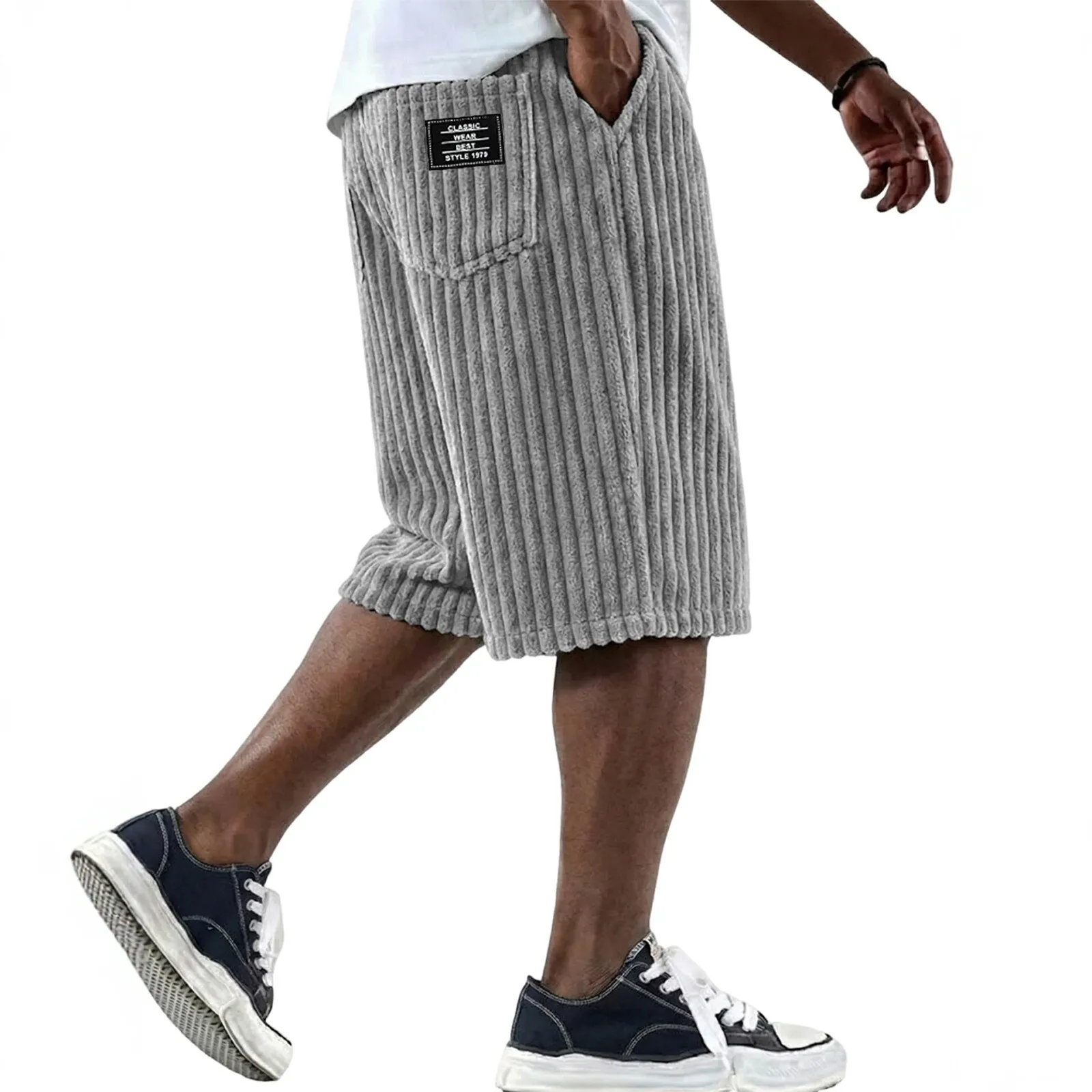 2026 Summer New Men's Corduroy Vertical Striped Loose Casual Shorts Retro Five-point Pants