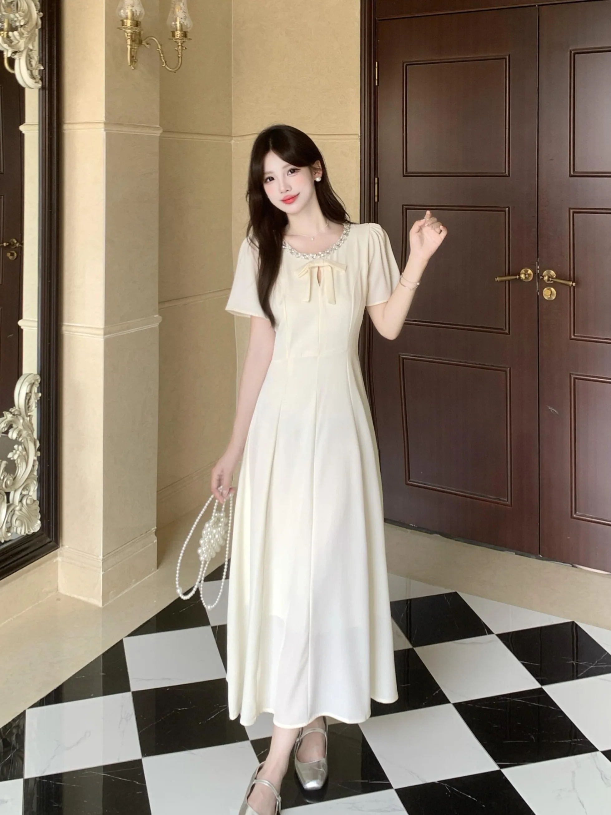 

Новое летнее женское платье больших размеров с узлом на талии, коротким рукавом, из шифона, с тяжелой вышивкой, приталенное, миди, длинное