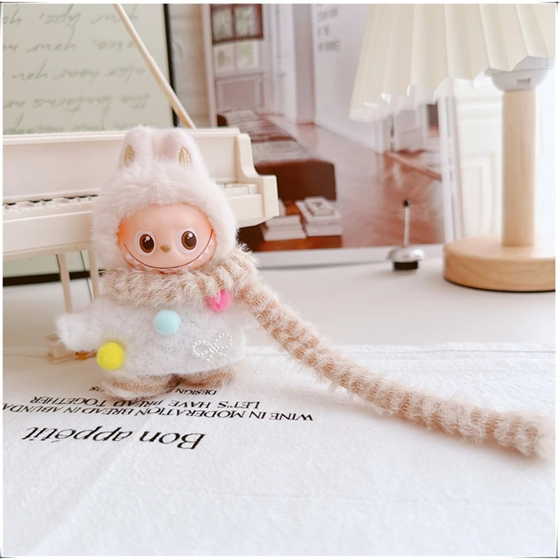 

For Mini Labubu 4.0 The Monsters Pin For Love Series White Fluffy T-shirt Brown Shorts Scarf Outfit Doll Accessories