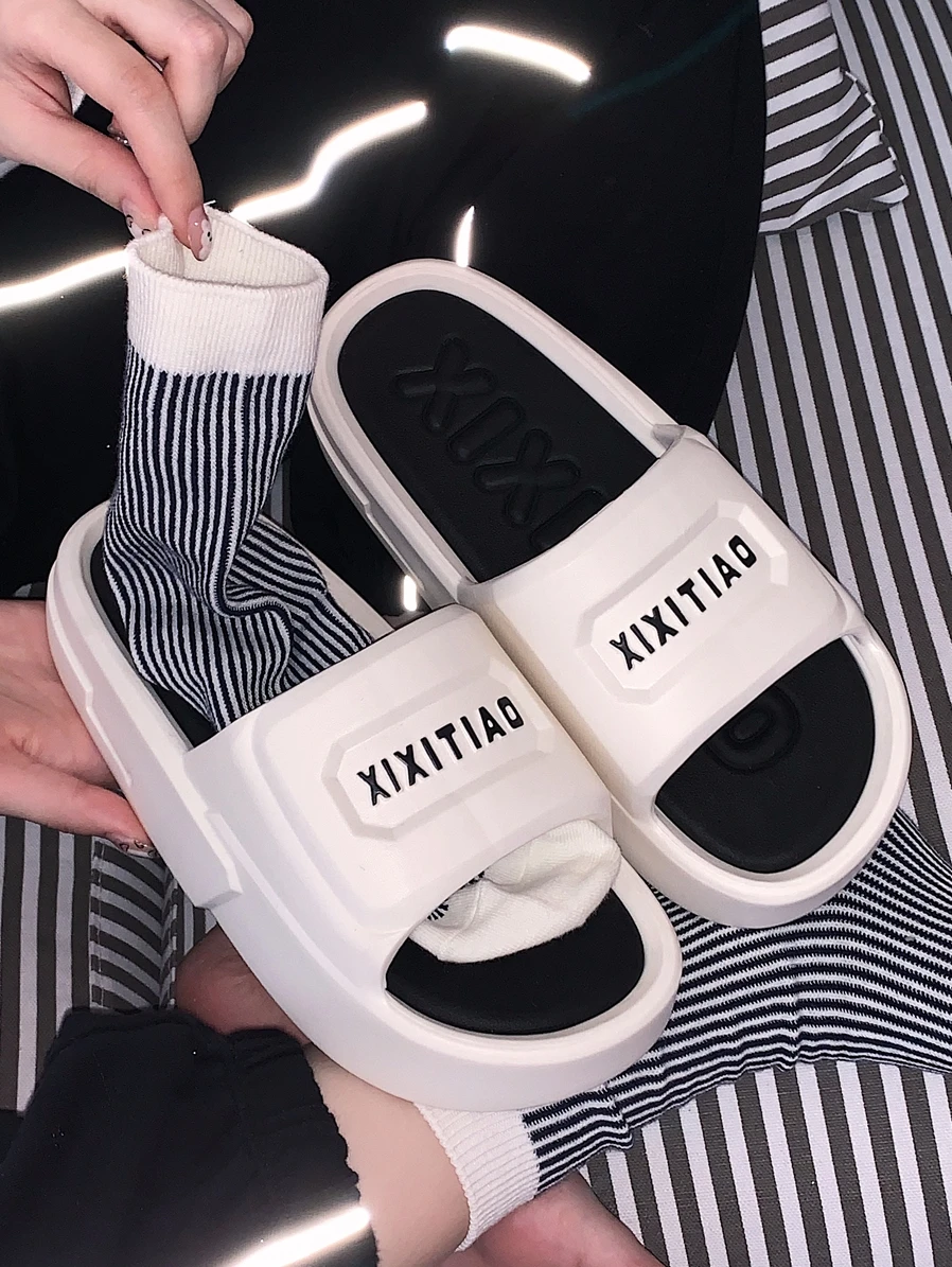 

Couple Slippers Sporty Style Versatile Letters Print Slides For Men And Women Thick Sole Outdoor Sandals Summer Slipper