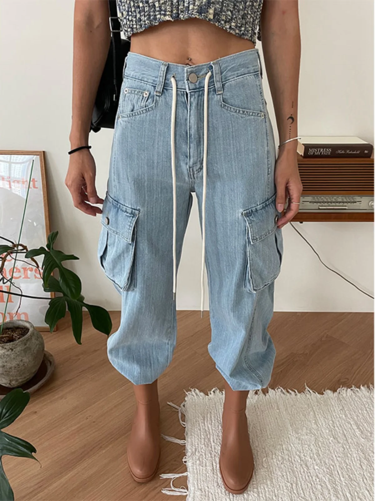

Cool Spicy Workwear Sle Women's Jeans Vintage Faded Light Blue Large ket Design Slim Wide Leg Long Pants
