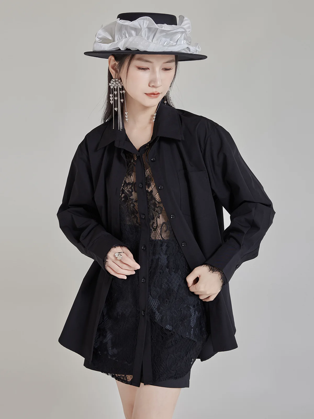 Tannt Frauen Hemd 2025, Neue Unregelmäßige Spitze Patchwork Bluse Tops Für Frauen Asymmetrische Casual Mode Lose Hemd Bluse 2025,