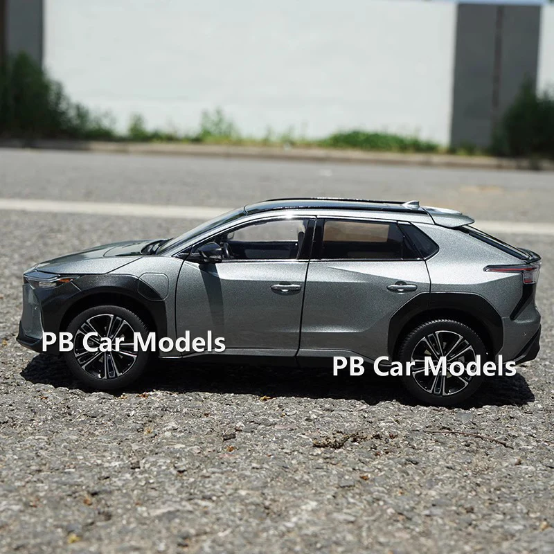 Original bZ4X car model 2022 1:18 alloy simulation car model