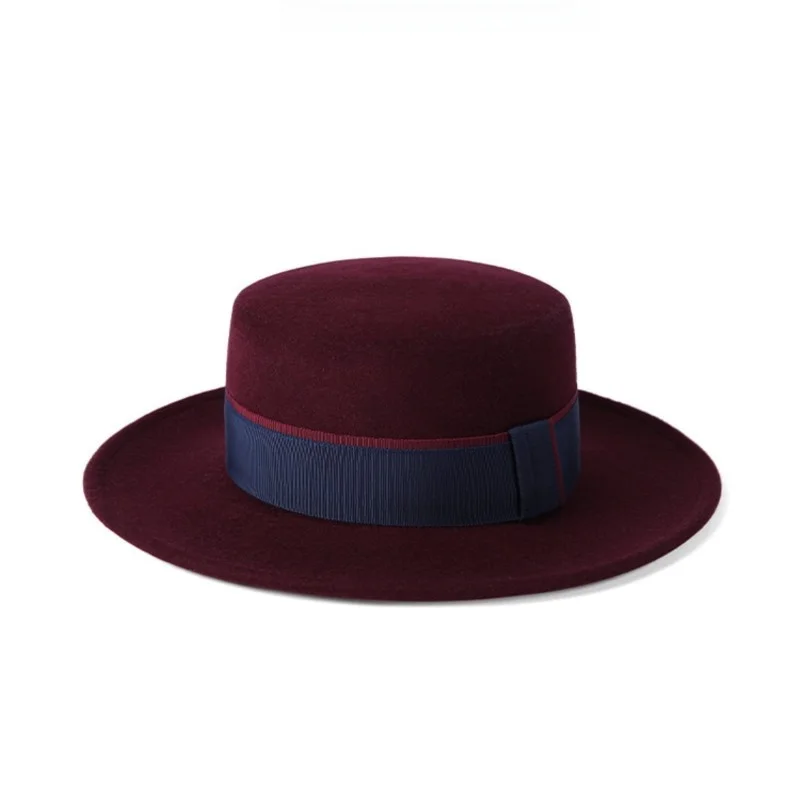 

A new style of elegant and fashionable top hat for woman with flat