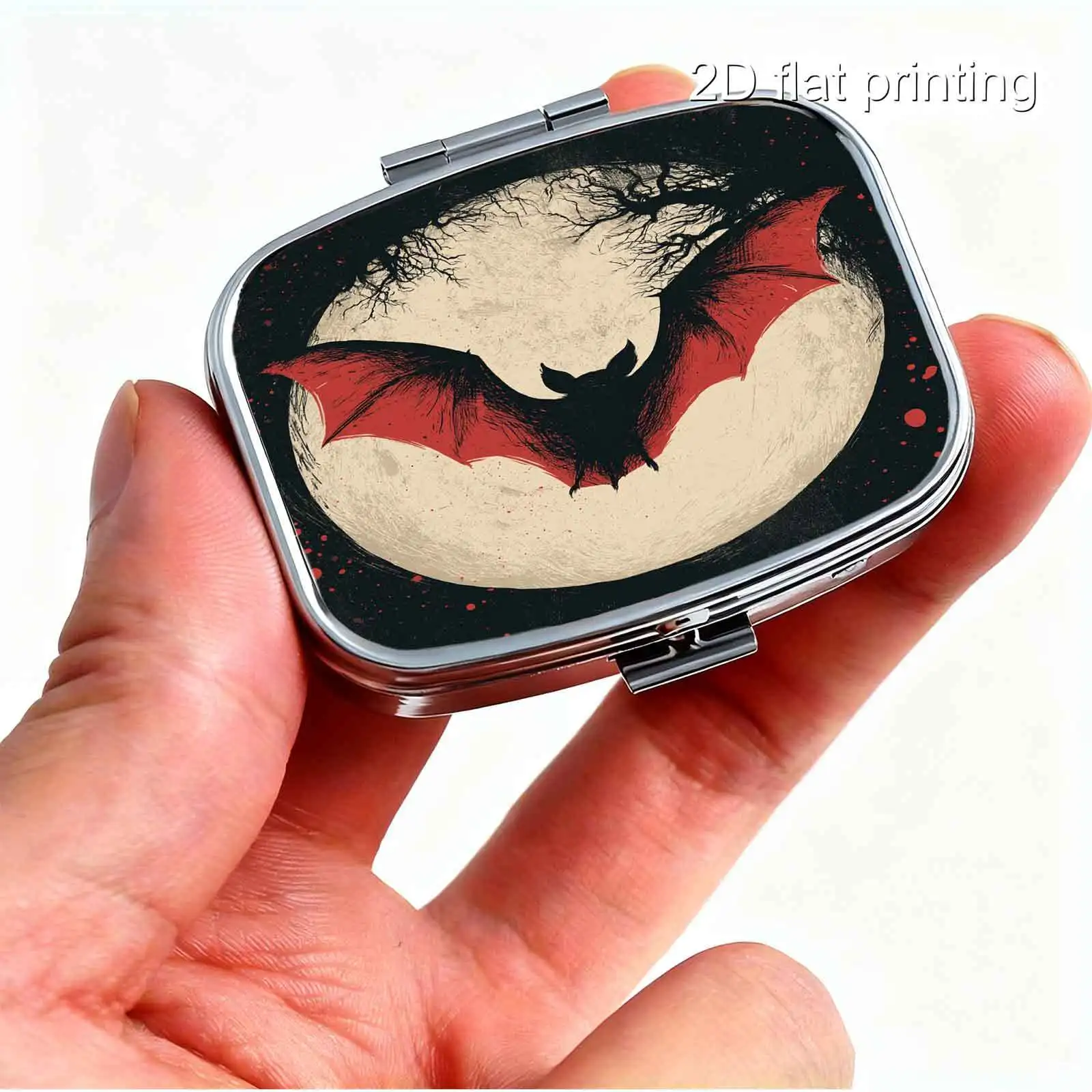 1Pc Flat Printing Pill Box, Portable Metal Material, Black and White Gradient Bat, Full Moon, and Square Patterns, Minimalist Mysterious Matte Oil Painting Style Design, Mini Pill Box, Compact Creative Small Accessory Box, Convenient and Practical for Storing Regular Medication, Gift, Travel, Portable, and Easy to Carry