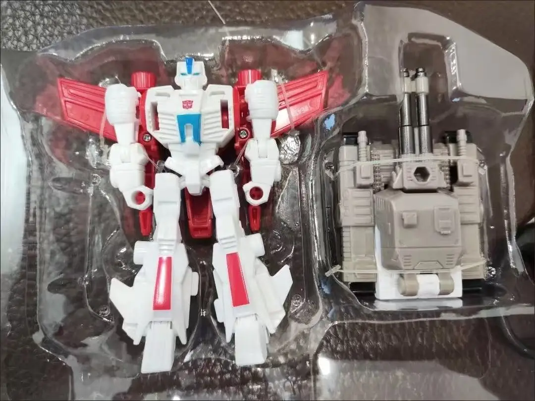 Disponibile Hasbro Trasformazione Giocattoli Armatura energetica Serbatoio Cannone Jetfire Set Robot Action Figures Regali per bambini Collezione di hobby